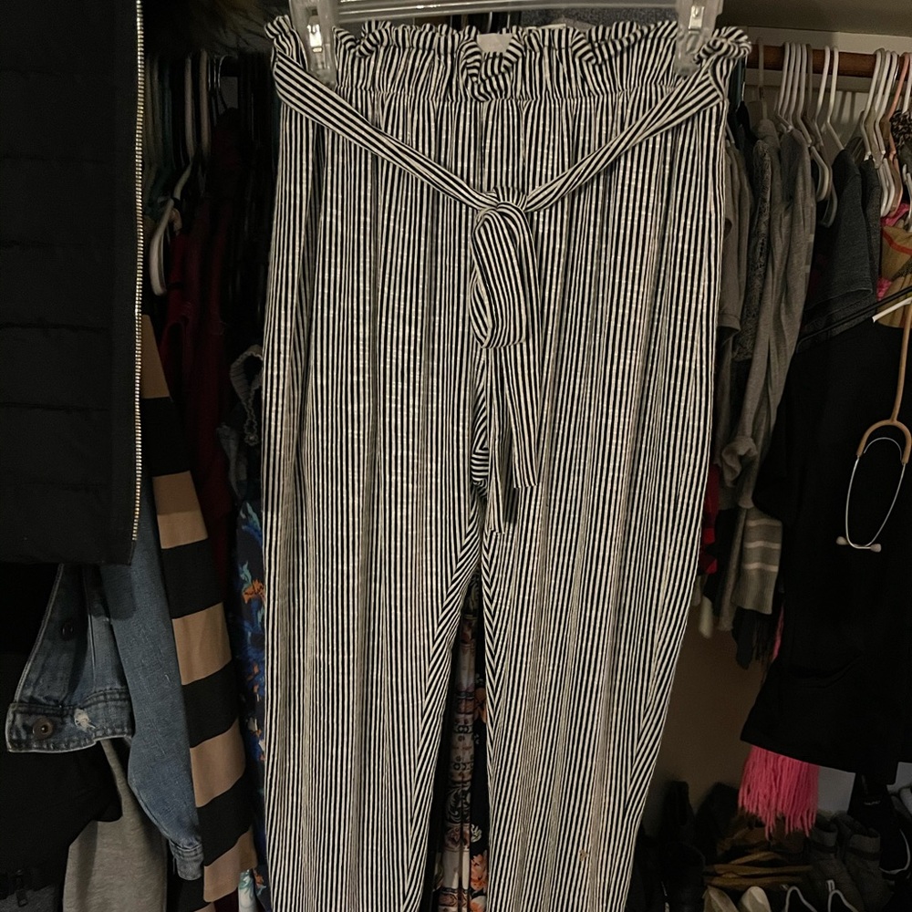 NWT Women’s Striped pants